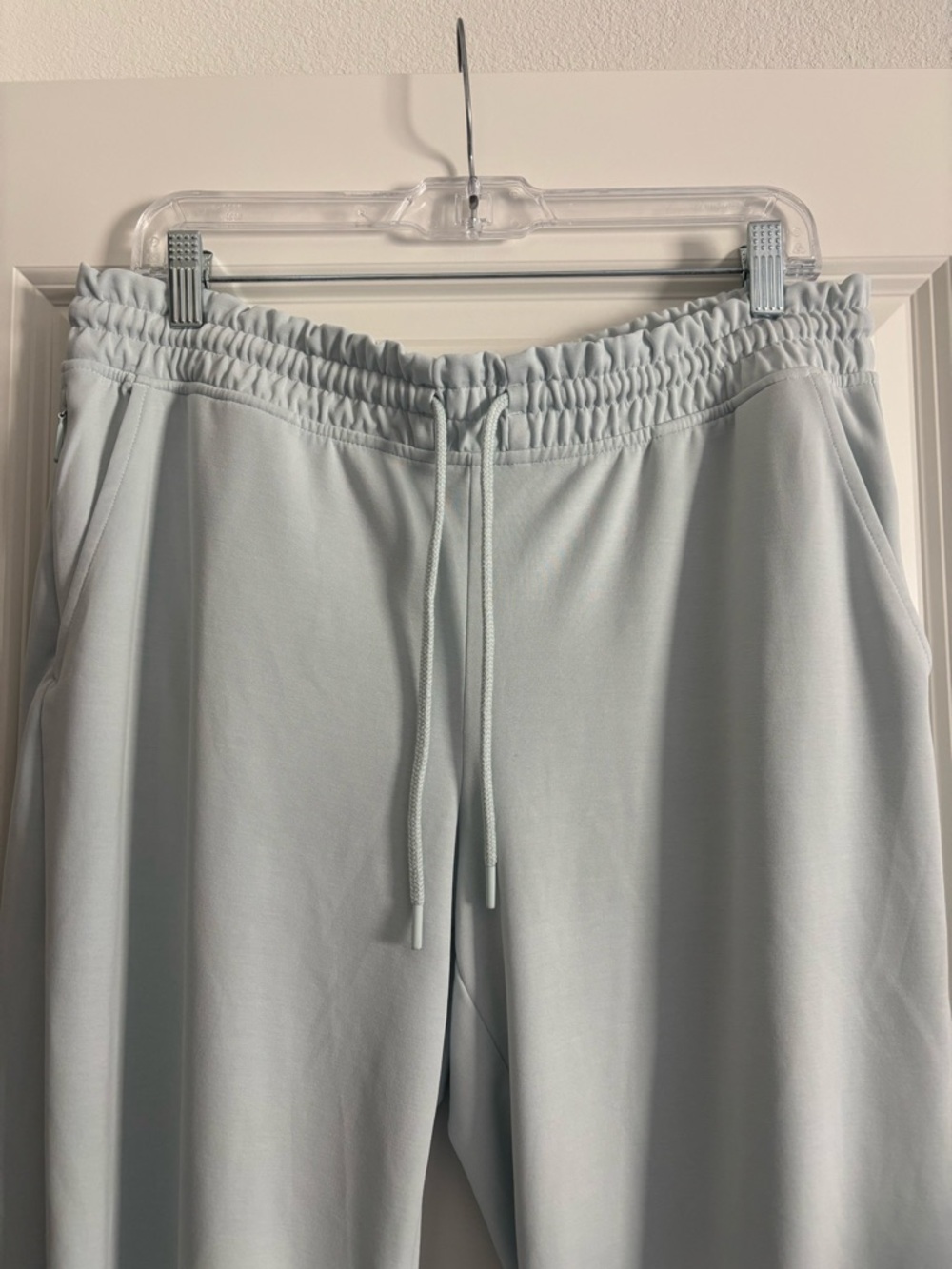 Athleta Mid-Rise Seasoft Pant - Picture 5 of 10